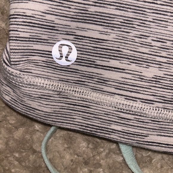 Lululemon Liberty Shorts - Picture 5 of 5